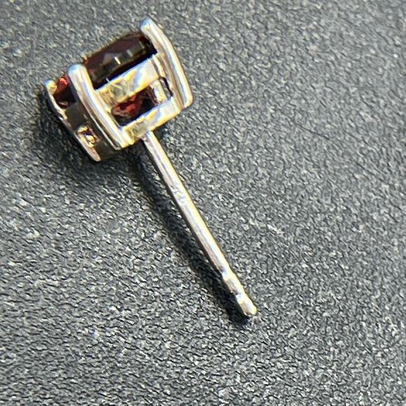 Angara Sterling Silver 925 Garnet Knot Pendant and Stud Earring Set July New - Picture 9 of 12